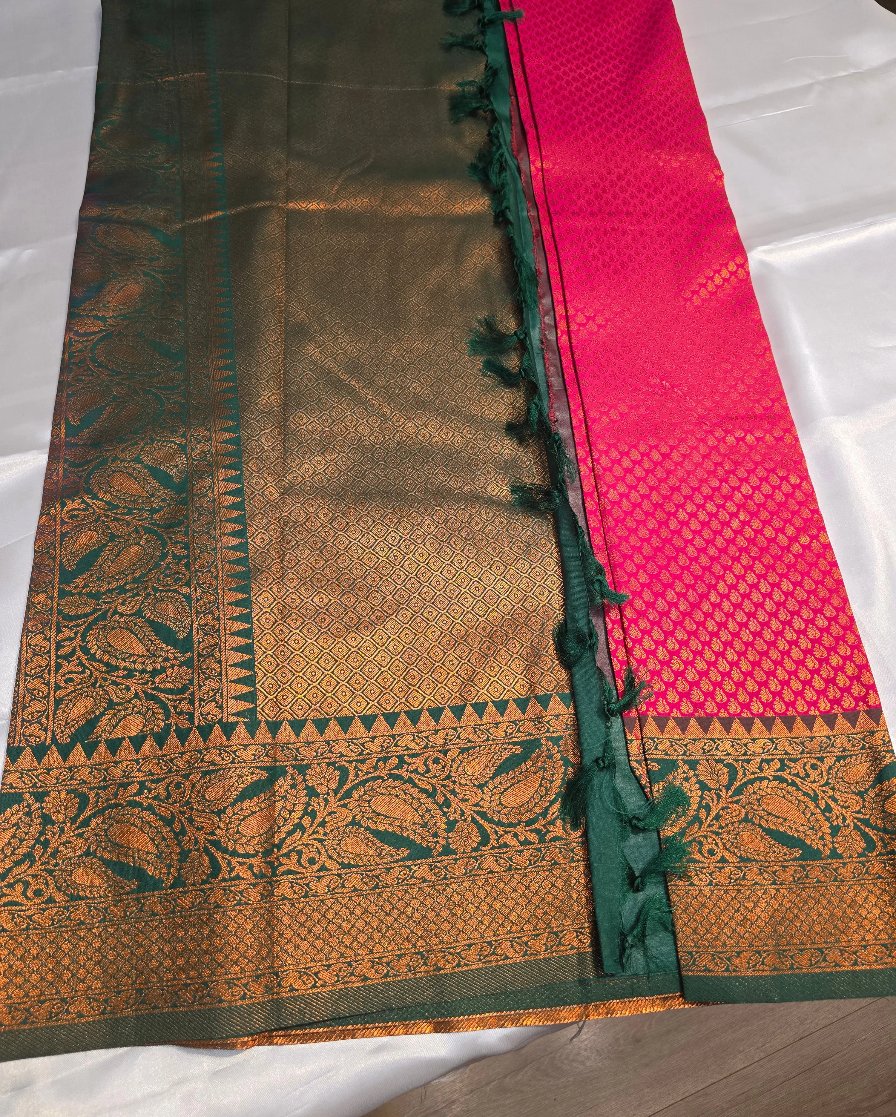 Gorgeous Rani Pink Color Kanchi Silk Saree With Green Pallu For Women - SILKMARK CERTIFIED