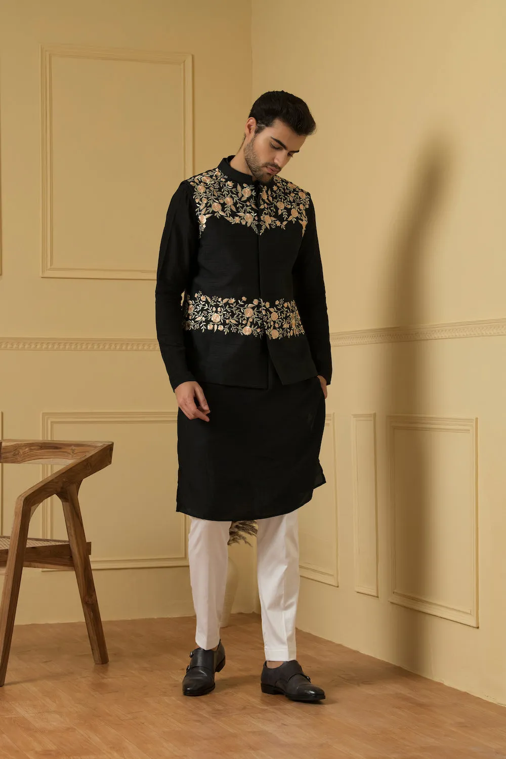 Men's Floral Embroidered Nehru Jacket - Hilo Design