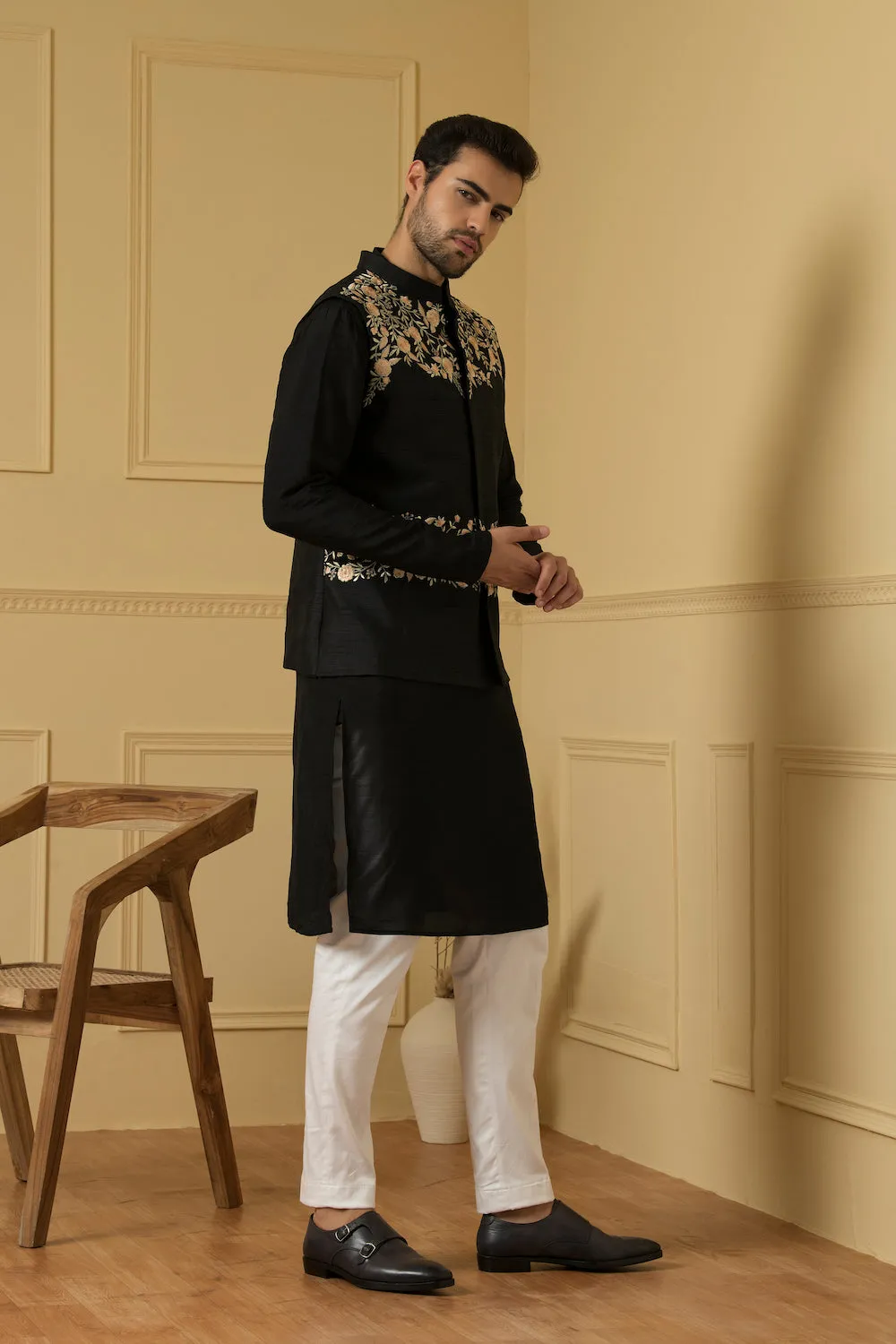 Men's Floral Embroidered Nehru Jacket - Hilo Design