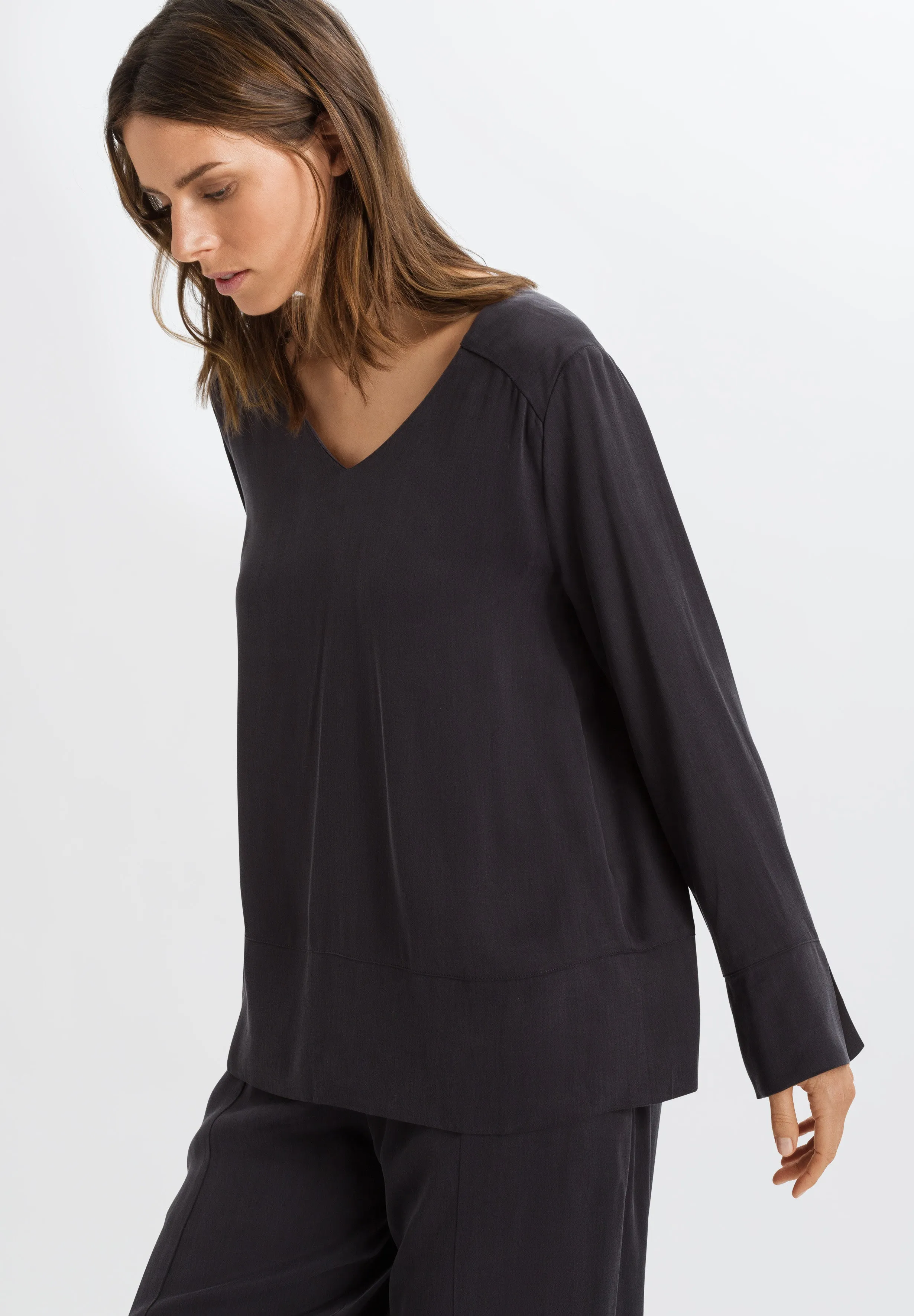 Urban Casuals Flowy V-Neck Top | Black Caviar 78649-1935